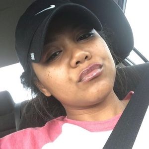 Meet your Posher, Karina